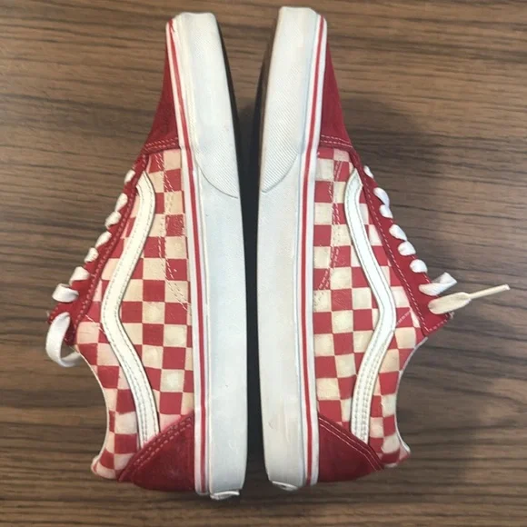 Vans Red and White Checkered Unisex Old Skool Skate Shoes Size 9.0 - Picture 3 of 8